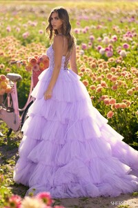 Sherri-Hill-56192-lilac-53734.thumb.jpg.b6f90b1d2a5c80524de341638e8d2d79.jpg