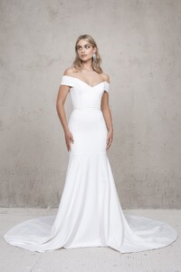 Vagabond-Bridal-Dress-Sloane-AT7A2292.jpg