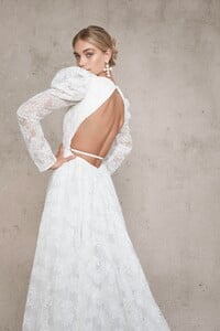 Vagabond-Bridal-Olympia-Dress-12_8057.jpg