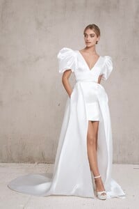 Vagabond-Bridal-Piera-Dress-14_8376.jpg