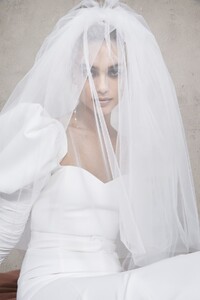 Vagabond-Bridal-Veil-Millie-AT7A4050.jpg