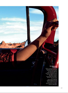 Vogue-USA-February-2014-231.thumb.png.ebb661356c554899ad2b14836715b6fb.png