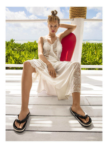 Vogue_USA_-_July_2018-118.thumb.png.05ce3bab155e48324df41dab0223af7b.png