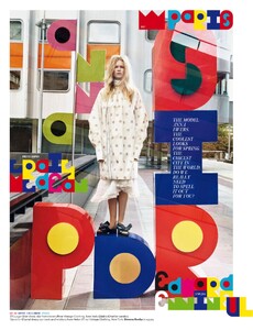 WMagazine-December2014-January2015(dragged)1.thumb.jpeg.89d4135f3e2987404270233f7eaedeb4.jpeg