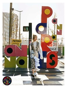 WMagazine-December2014-January2015(dragged)12.thumb.jpeg.a4e5c45d8f8892ce6afc4162f2e57ee0.jpeg