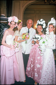 _lauralenee-cindylewis-x-magalilemoine-HubertdeGivenchy.png