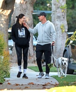 adriana-lima-leaves-her-residence-in-la-22533506645.thumb.jpg.d23e0211bdcbde8c47c5dad9c088a031.jpg