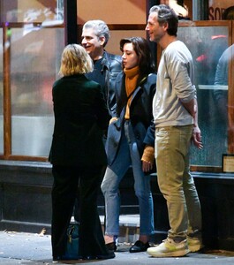 aubrey-plaza-and-jeff-baena-in-new-york-city-11-17-2023-0.jpg