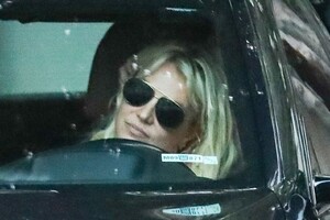 britney-spears-out-in-la-11-19-2023-1.jpg