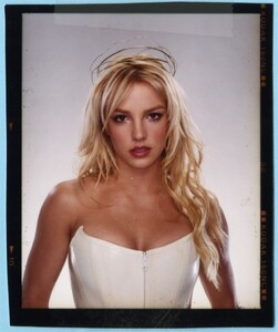 britney-spears-photo-shoot-2003-ms-7.jpg