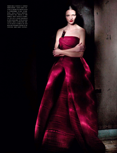 couture_04.thumb.png.5edd34aaac7f2d707e1926f6e64163ac.png