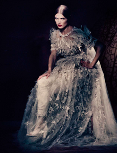 couture_07.thumb.png.e4656da7e675bc73485177b1b3012746.png
