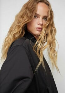 d9e153418c7146ef89e6d3acbb22a8a1.jpg