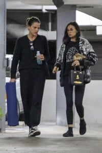 demi-moore-and-tallulah-willis-arrives-at-a-yoga-session-in-los-angeles-11-26-2023-5.jpg