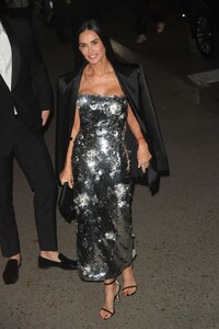 demi-moore-arrives-at-2023-cfda-fashion-awards-in-new-york-11-06-2023-1.jpg