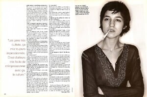 glamour_charlotte_gainsbourg3.thumb.jpg.230cb95c9198549ff8d8e079103c265e.jpg