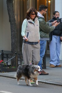 helena-christensen-out-with-her-dog-in-new-york-11-02-2023-6.jpg