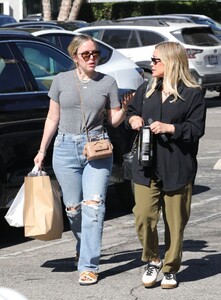 hilary-duff-out-shopping-with-a-friend-in-los-angeles-11-02-2023-5.jpg