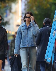 irina-shayk-in-double-denim-out-and-about-in-new-york-11-03-2023-2.jpg