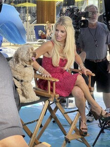 jessica-simpson-arrives-at-a-petsafe-event-in-beverly-hills-08-25-2023-1.jpg