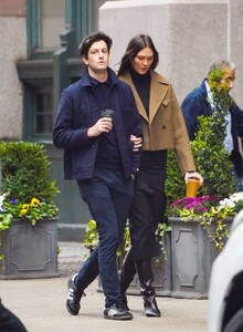 karlie-kloss-and-joshua-kushner-out-in-new-york-10-31-2023-5.jpg