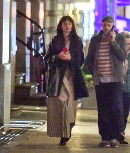 katie-holmes-night-out-with-friend-in-new-york-10-23-2023-5.jpg