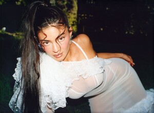 kylie-jenner-for-interview-magazine-november-2023-8.jpg