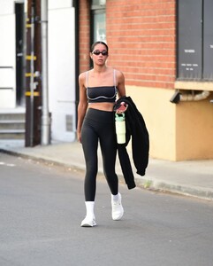 laura-harrier-leaves-tracy-anderson-method-studio-gym-in-studio-city-11-10-2023-4.jpg