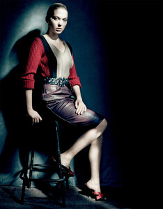 lea-seydoux-by-paolo-roversi-for-vogue-japan-may-2015_4.thumb.jpg.3acb37701d9454e39afb4c1f8542764f.jpg