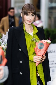 lilycollins_us_029~12.jpg