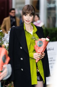 lilycollins_us_030~12.jpg
