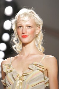 liudmillabakhmatjc051--.thumb.jpg.d8a94bc72f4108392d64c9043b4812ee.jpg
