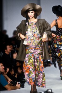maheberner-macaireeu8634.thumb.jpg.f11477072c0df6b67b15732be12d40a3.jpg