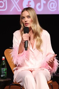 margot-robbie-barbie-special-screening-and-q-a-in-hollywood-11-18-2023-3.jpg