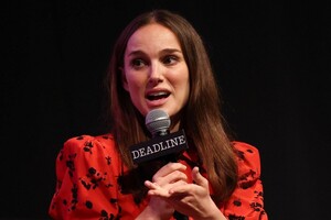 natalie-portman-at-deadline-contenders-film-los-angeles-at-director-s-guild-of-america-11-18-2023-4.jpg