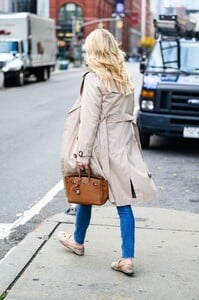 nicky-hilton-at-a-photoshoot-on-the-streets-in-new-york-11-27-2023-2.jpg