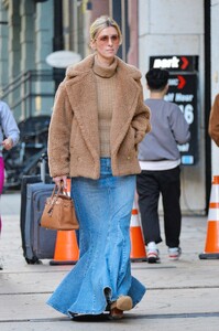 nicky-hilton-out-and-about-in-new-york-10-24-2023-6.jpg