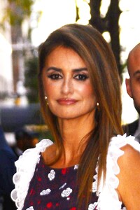 penelope-cruz-arrives-at-ferrari-premiere-at-new-york-film-festival-10-13-2023-3.jpg