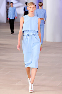 preen-rtw-ss2012-runway-021-19394797593.thumb.jpg.1b2ade382e818423adf8b621fce6a3ad.jpg