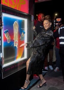 rihanna-at-asap-rocky-s-puma-x-f1-collection-launch-at-2023-formula-1-las-vegas-prix-11-17-2023-2.jpg