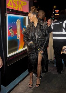 rihanna-at-asap-rocky-s-puma-x-f1-collection-launch-at-2023-formula-1-las-vegas-prix-11-17-2023-4.jpg