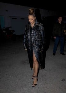 rihanna-at-asap-rocky-s-puma-x-f1-collection-launch-at-2023-formula-1-las-vegas-prix-11-17-2023-5.jpg