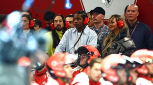 rihanna-at-f1-grand-prix-of-las-vegas-at-las-vegas-strip-circuit-11-18-2023-3.thumb.jpg.532171dba3ad664acc88dc191a253aaf.jpg