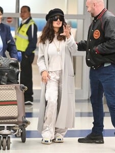 salma-hayek-arrives-at-jfk-airport-in-new-york-10-24-2023-4.jpg