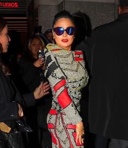 salma-hayek-arrives-at-tonight-show-starring-jimmy-fallon-in-new-york-12-14-2022-6.jpg