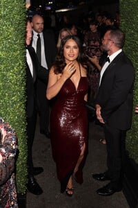 salma-hayek-at-kering-foundation-s-caring-for-women-dinner-in-new-york-09-12-2023-1.jpg