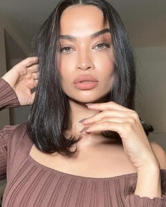 shaninamshaik_395426060_627132586024685_7923400348125444853_n.jpg