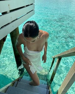 shaninamshaik_402320436_1388347655102029_5171548345943983119_n.jpg