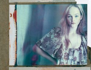 ss46_paolo_roversi_jane_how_16.thumb.jpg.a84d6dd79ff86403843888e5976d82a4.jpg