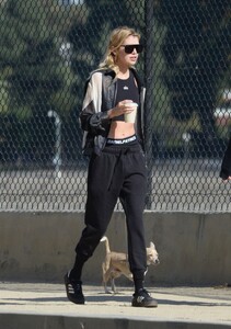 stella-maxwell-out-with-her-dog-in-los-angeles-11-26-2023-0.jpg